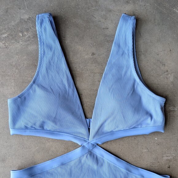 Aerie Ribbed Cut Out One Piece Swimsuit Blue large long NWT - Picture 4 of 10